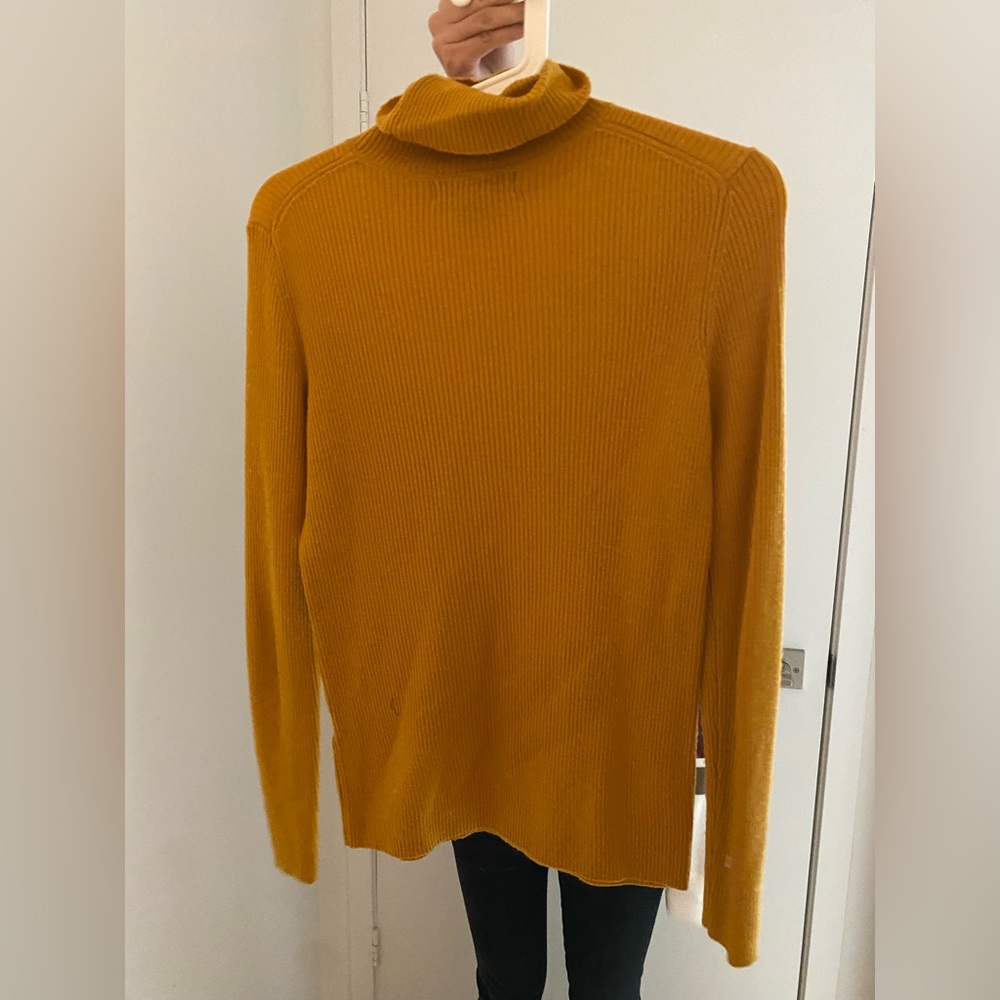 Basic turtleneck sweater - Picture 2 of 3